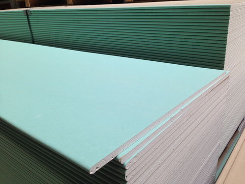Plasterboard for wet rooms