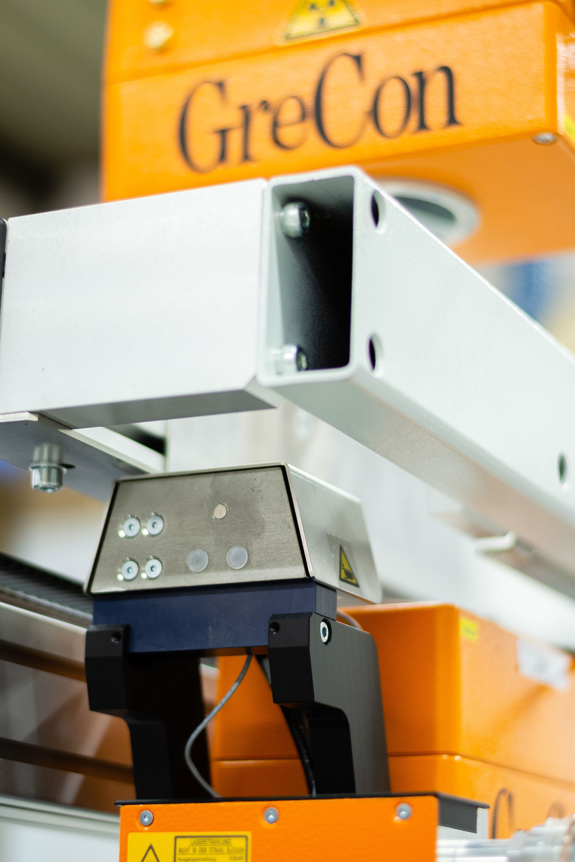 Quality measuring station for high-quality boards - GreCon BOARDCONTROL XL