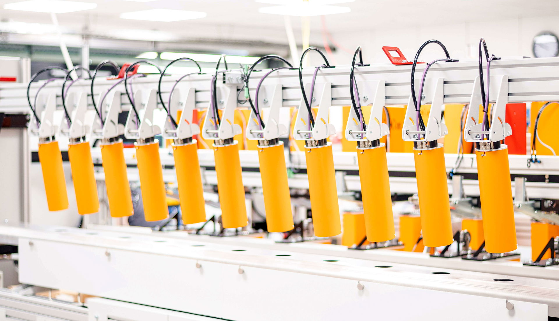 GreCon DELAMINATIONCONTROL Ultrasonic measuring system detects in-line inhomogeneities in plate-shaped measured goods such as wood-based panels
