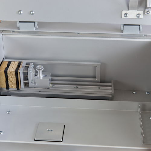 Densetyprofiler product image in the measurement process