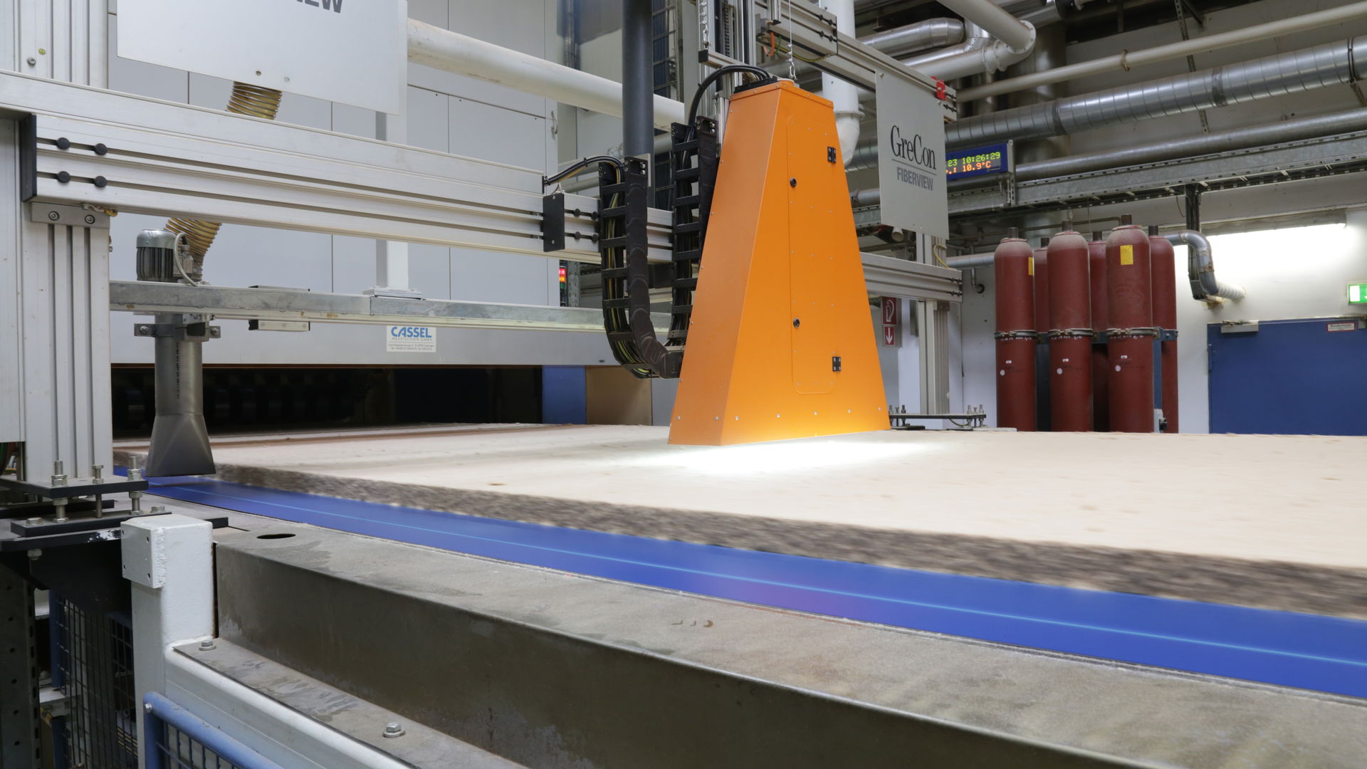 GreCon FIBERVIEW on a production line in operation