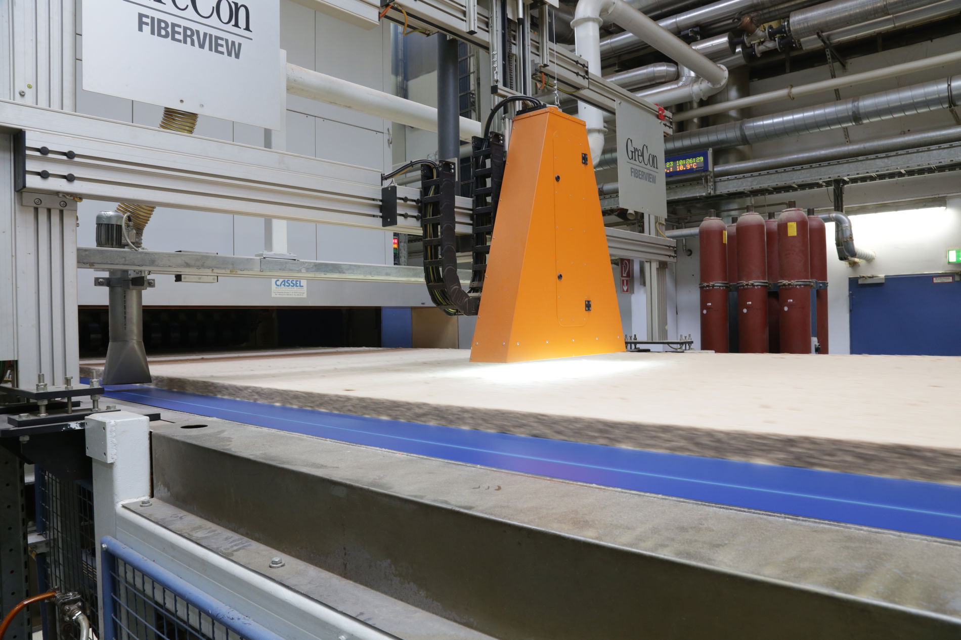 GreCon FIBERVIEW on a production line in operation