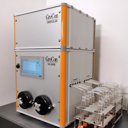 GASANALYSER SL as a grey laboratory product with wet chemistry
