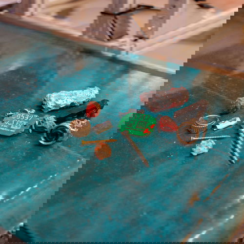 Foreign objects such as nails, stones or metal parts on a conveyor belt