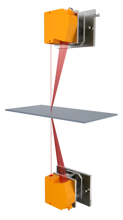 THICKNESSCONTROL LT thickness measuring system with two measuring heads and non-contact measurement using laser beams.